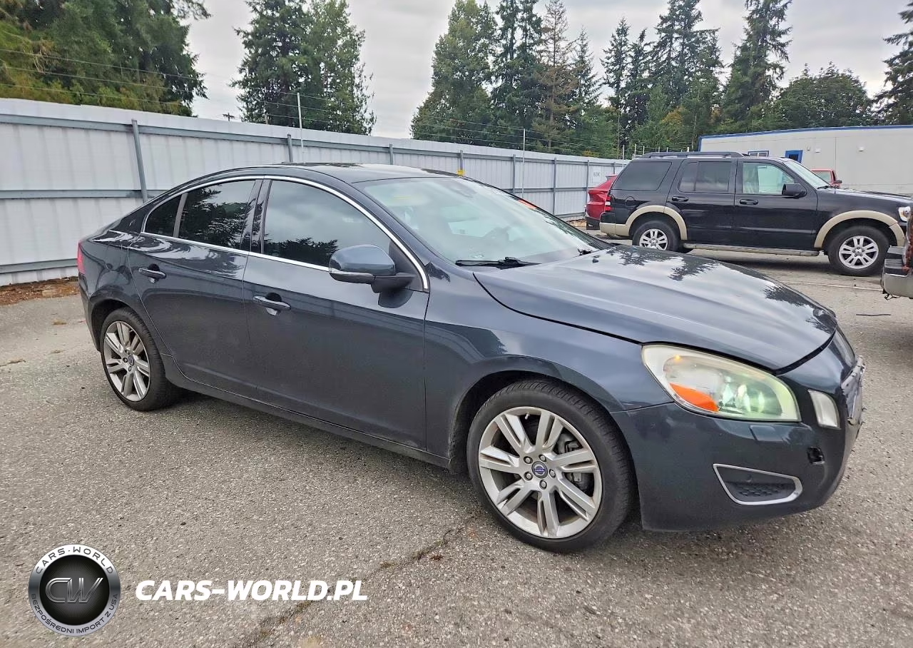 2013 Volvo S60 T5 VIN:YV1612FS9D2185200 - 4