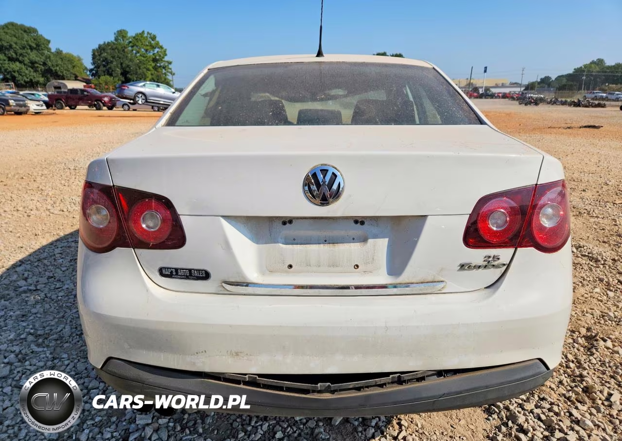 2010 Volkswagen Jetta S VIN:3VWJX7AJ1AM028594 - 6