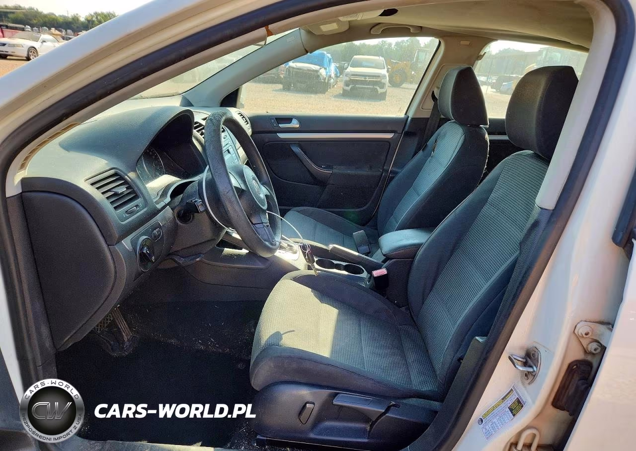 2010 Volkswagen Jetta S VIN:3VWJX7AJ1AM028594 - 7