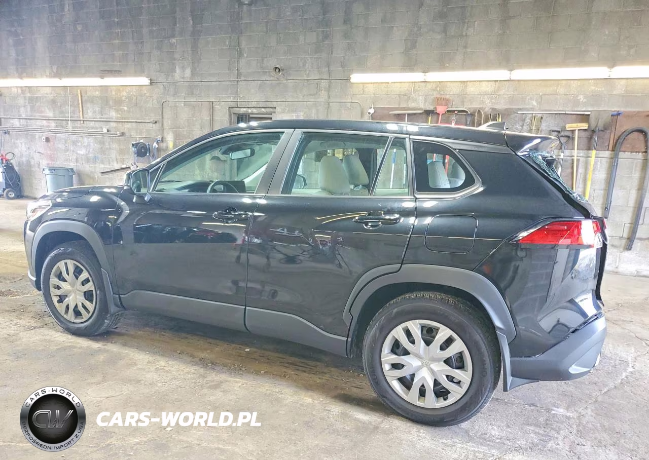 2023 Toyota Corolla Cross L VIN:7MUAAABG5PV076313 - 2