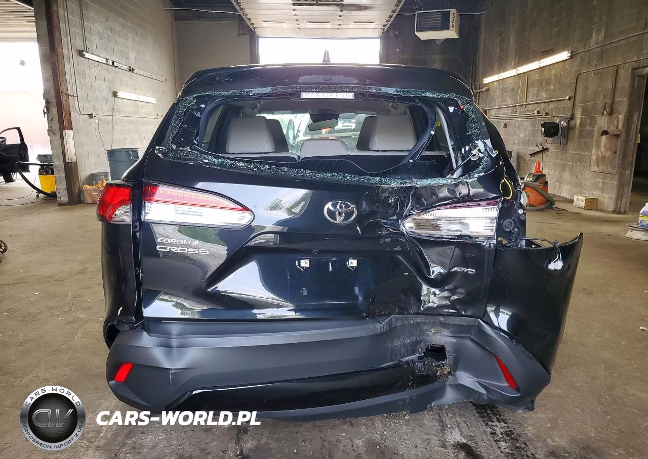 2023 Toyota Corolla Cross L VIN:7MUAAABG5PV076313 - 6
