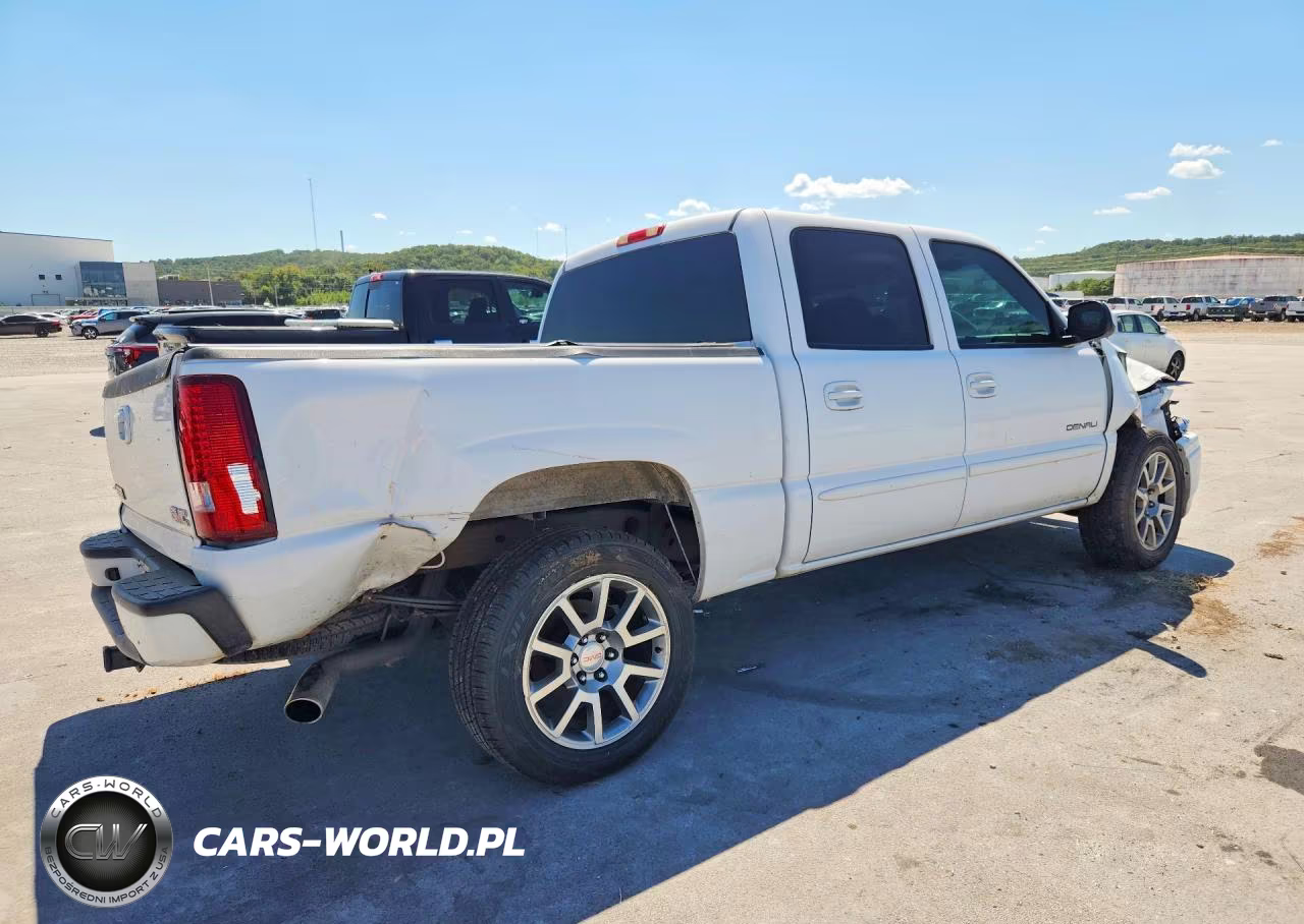 2006 GMC Sierra K1500 Denali VIN:2GTEK63N261273366 - 3