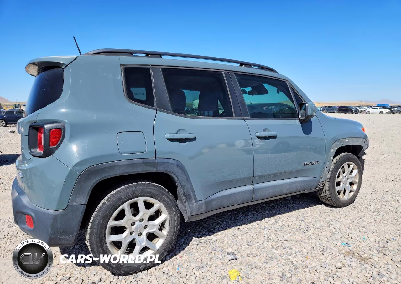 2018 Jeep Renegade Latitude VIN:ZACCJABB0JPH92564 - 3