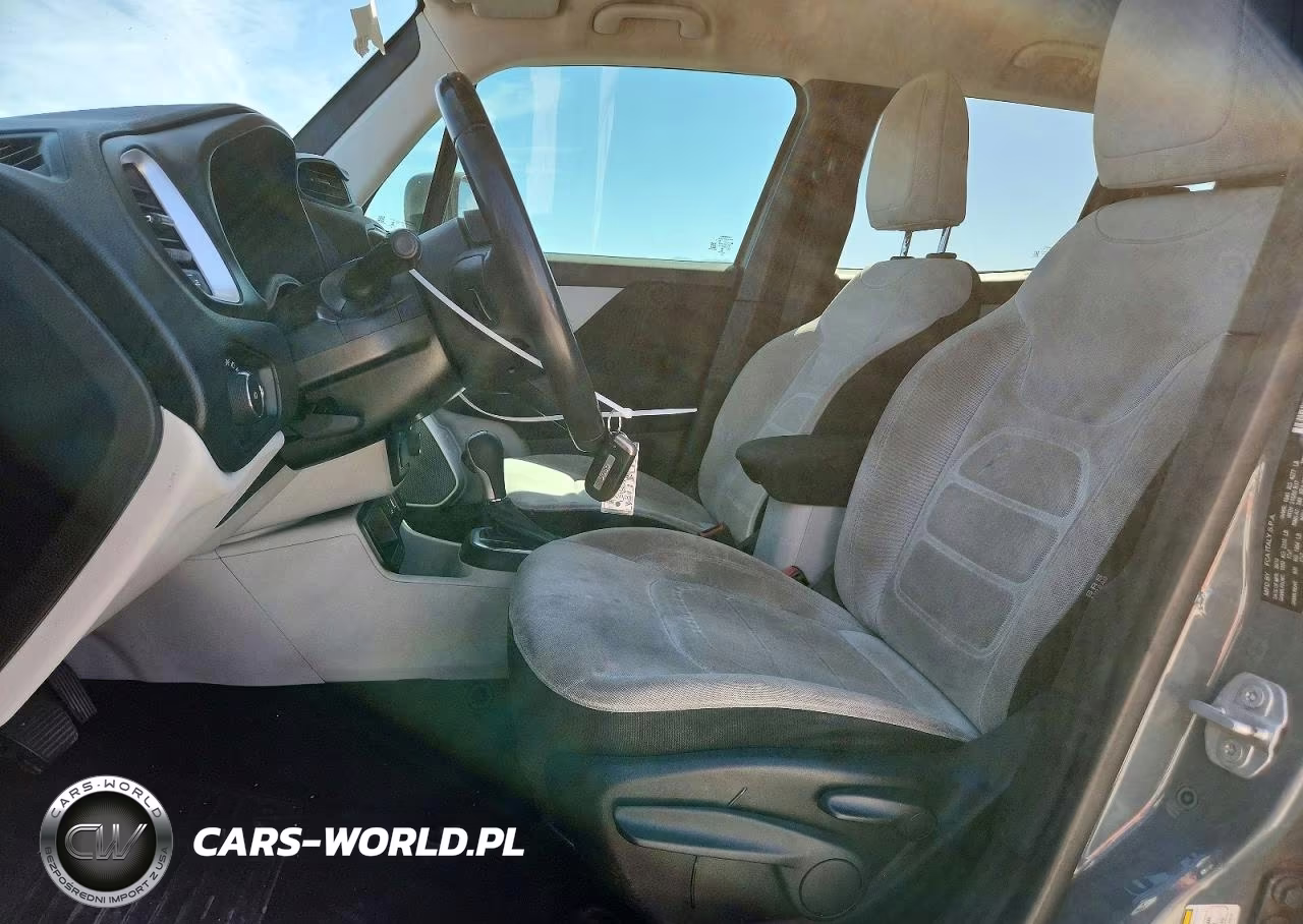 2018 Jeep Renegade Latitude VIN:ZACCJABB0JPH92564 - 7