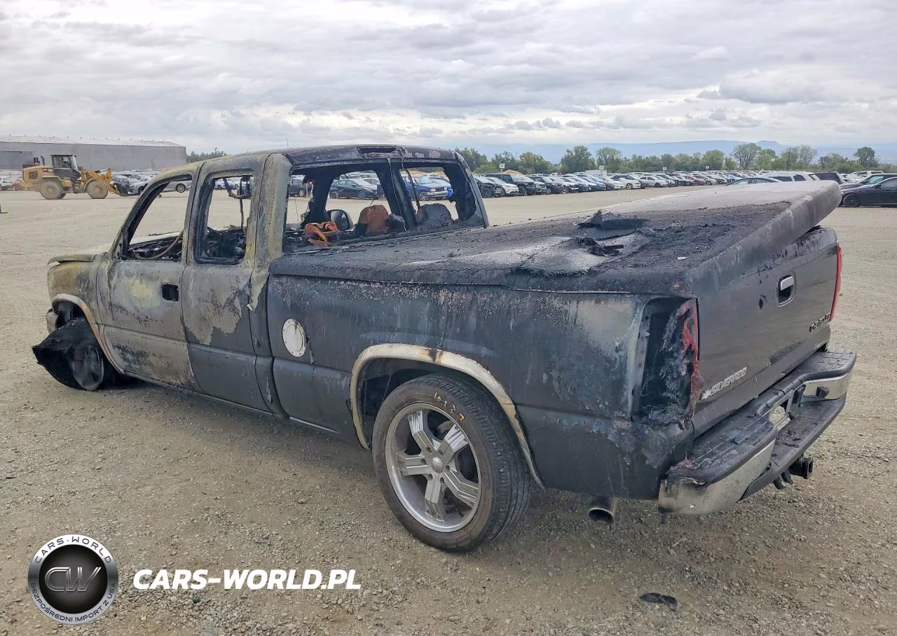2003 Chevrolet Silverado C1500 VIN:2GCEC19V531412117 - 2