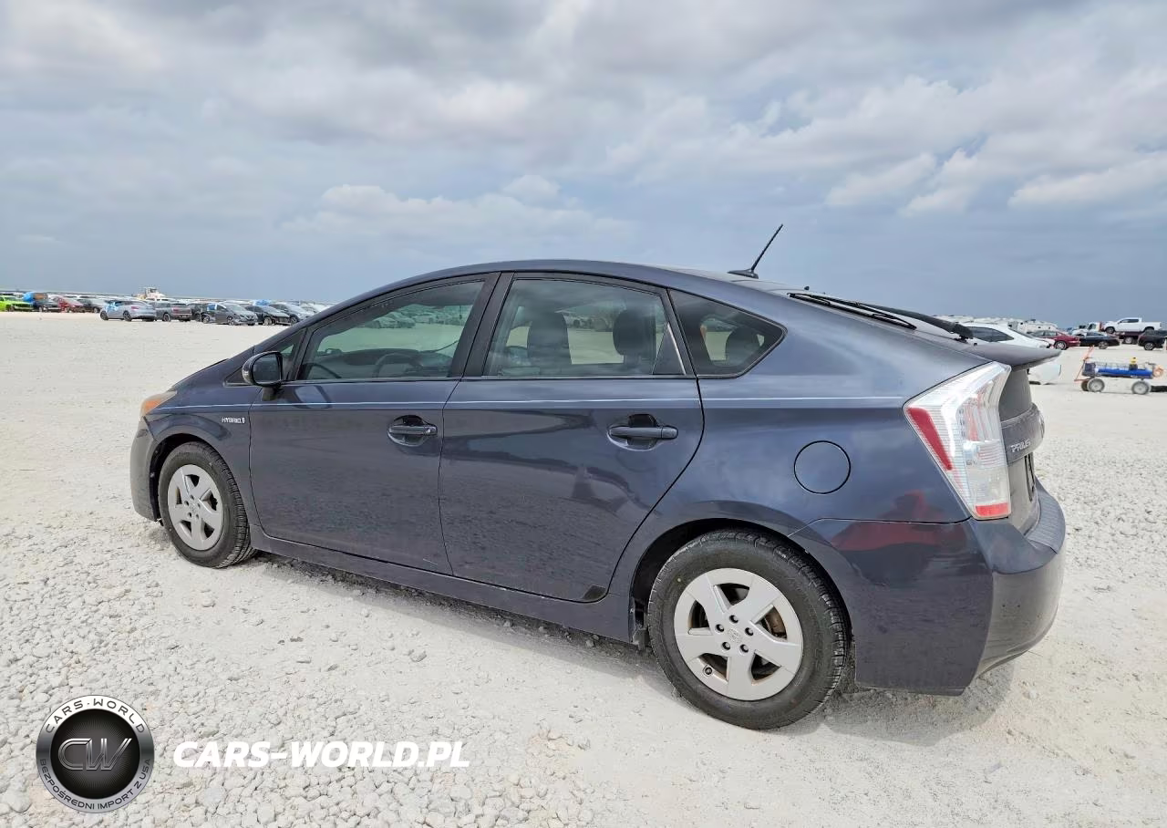 2011 Toyota Prius Four VIN:JTDKN3DU5B1449700 - 2