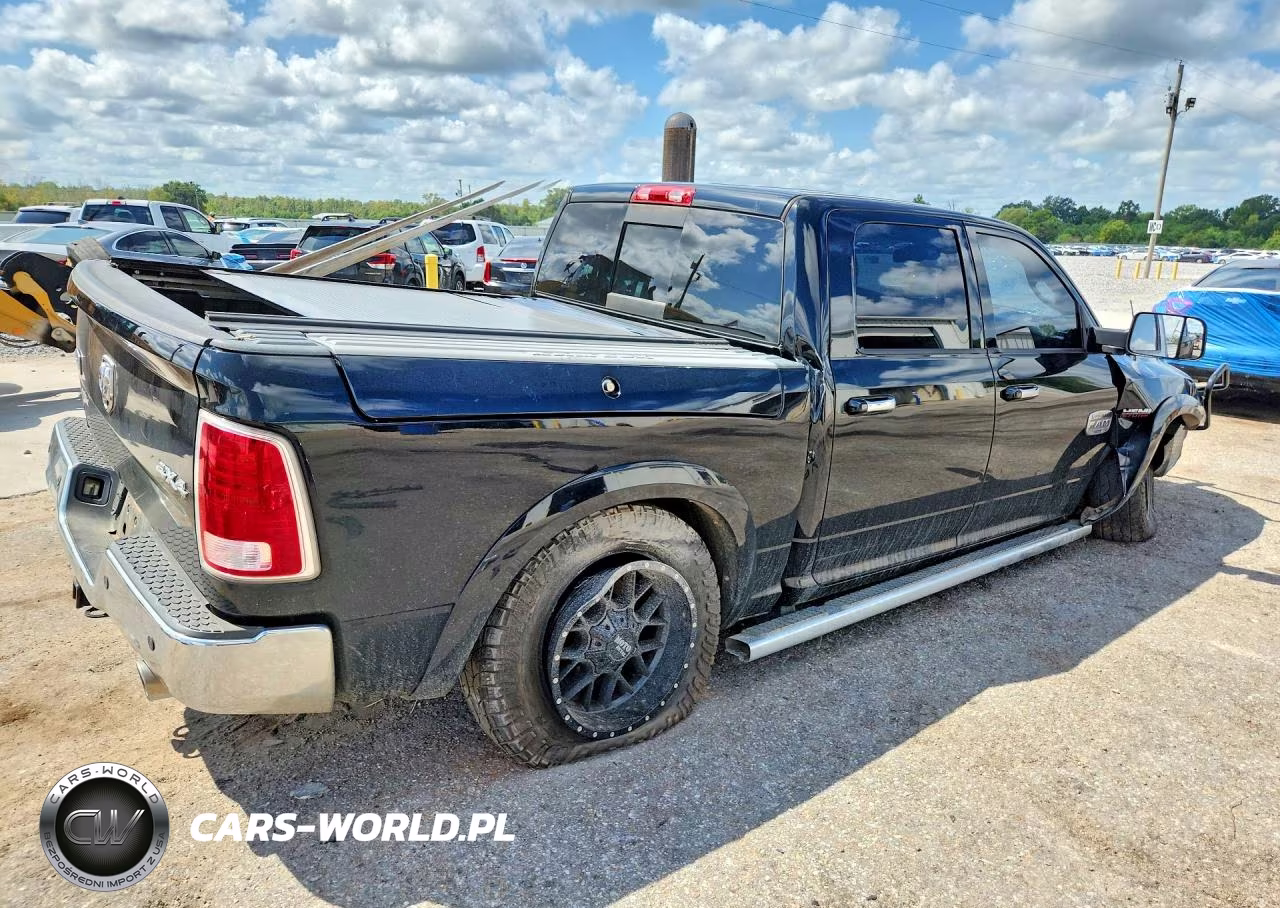 2013 Ram 1500 Longhorn VIN:1C6RR7PT1DS684970 - 3