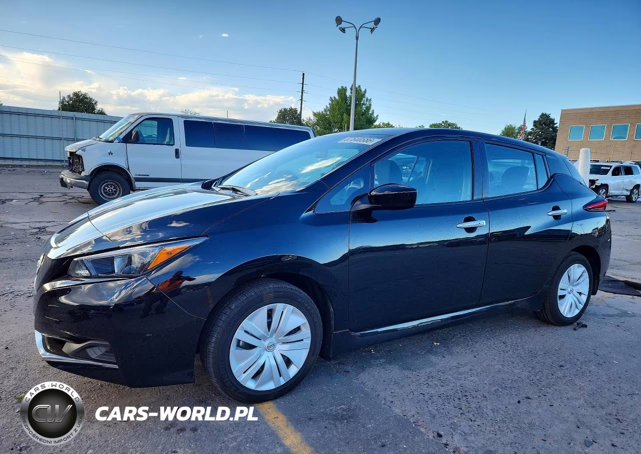 2025 Nissan Leaf S
