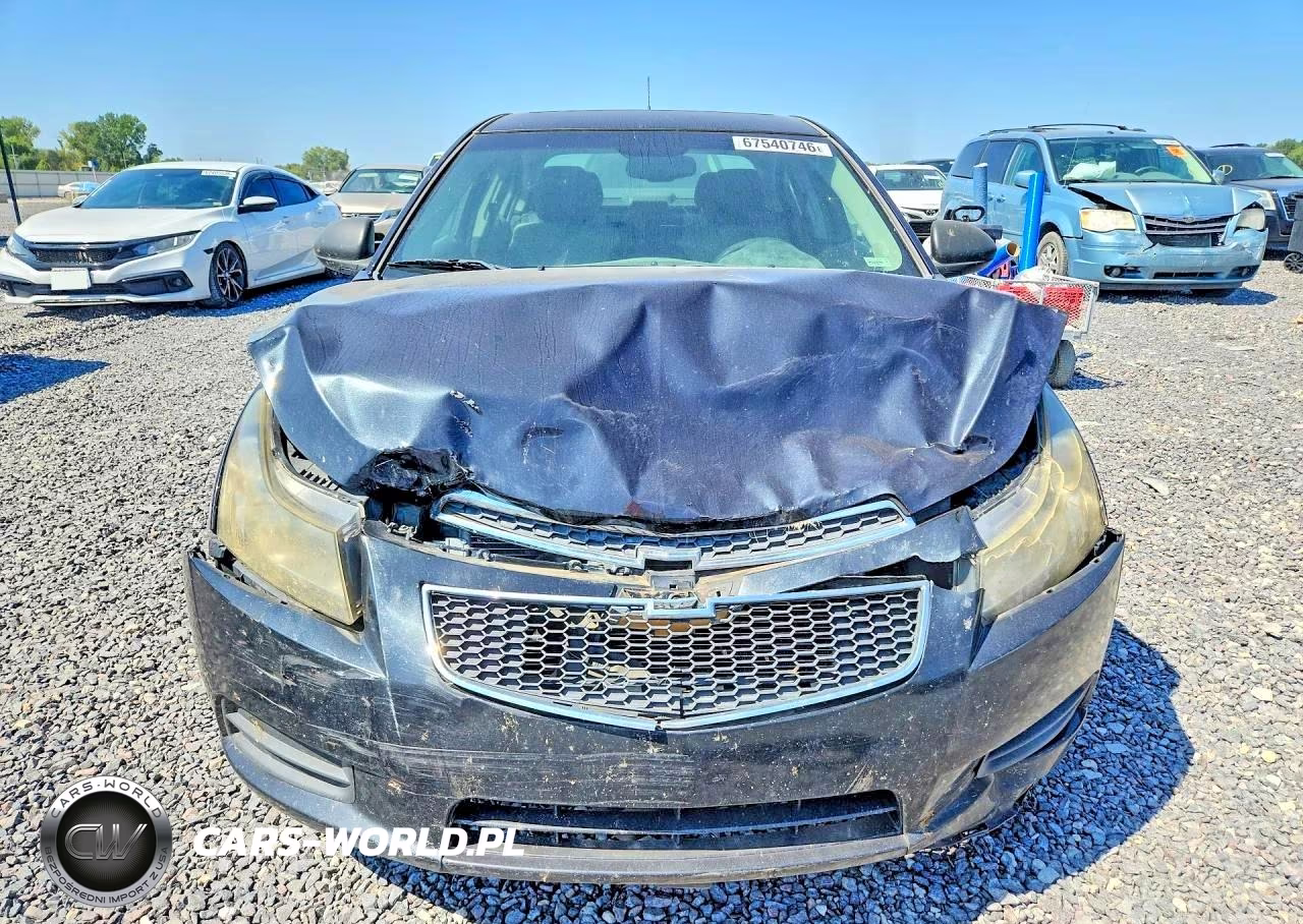 2011 Chevrolet Cruze Ls VIN:1G1PD5SH6B7298771 - 5