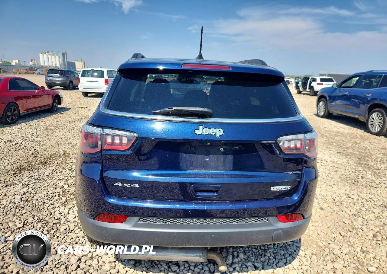 2018 Jeep Compass Latitude VIN:3C4NJDBB7JT223469 - 6