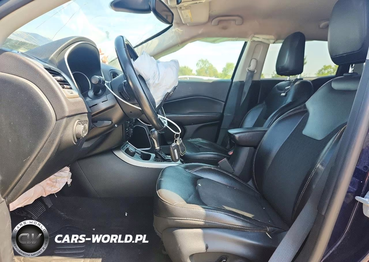 2018 Jeep Compass Latitude VIN:3C4NJDBB7JT223469 - 7