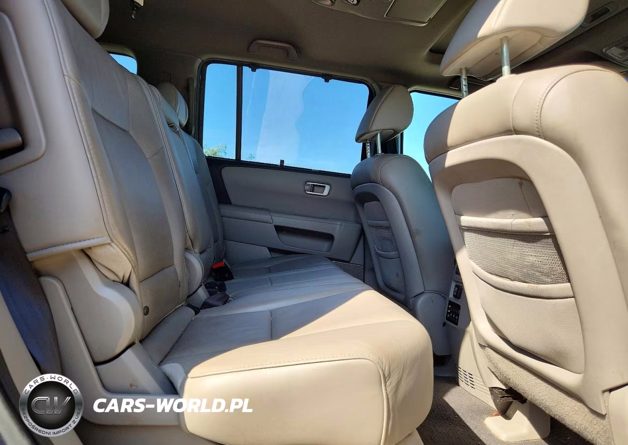 2010 Honda Pilot Touring VIN:5FNYF4H98AB002626 - 11