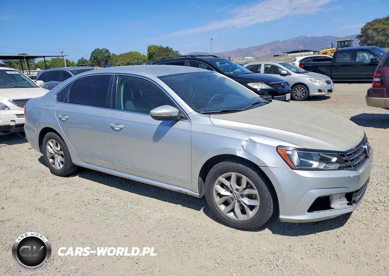 2016 Volkswagen Passat S VIN:1VWAT7A36GC035080 - 4