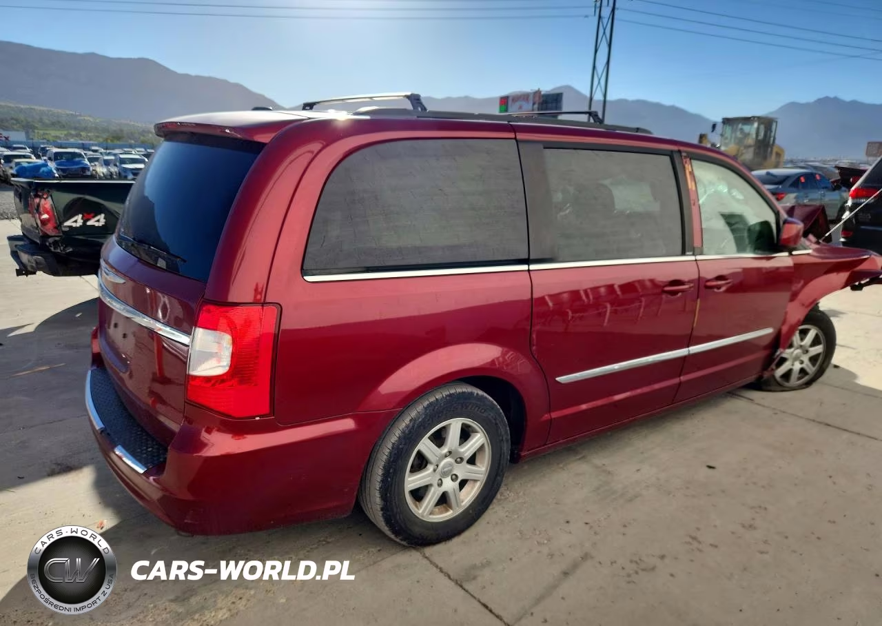 2013 Chrysler Town & Country Touring VIN:2C4RC1BGXDR518689 - 3