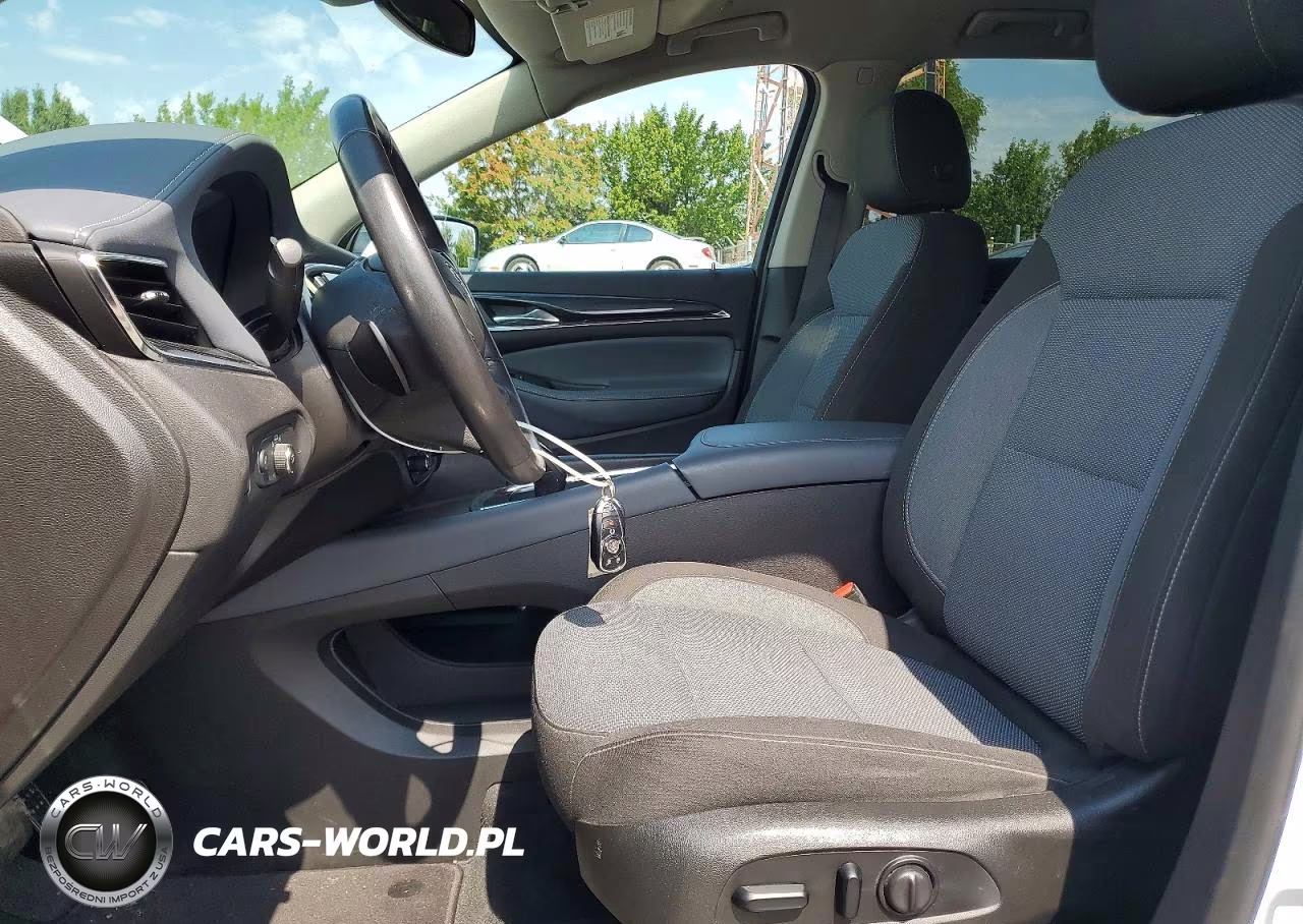 2021 Buick Enclave Preferred VIN:5GAERAKW3MJ164492 - 7