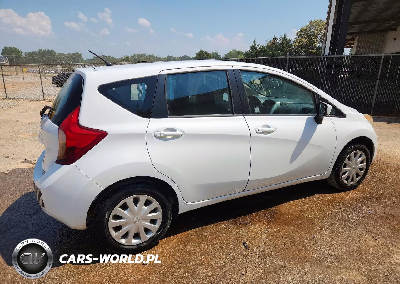 2015 Nissan Versa Note S Plus VIN:3N1CE2CP3FL432079 - 3