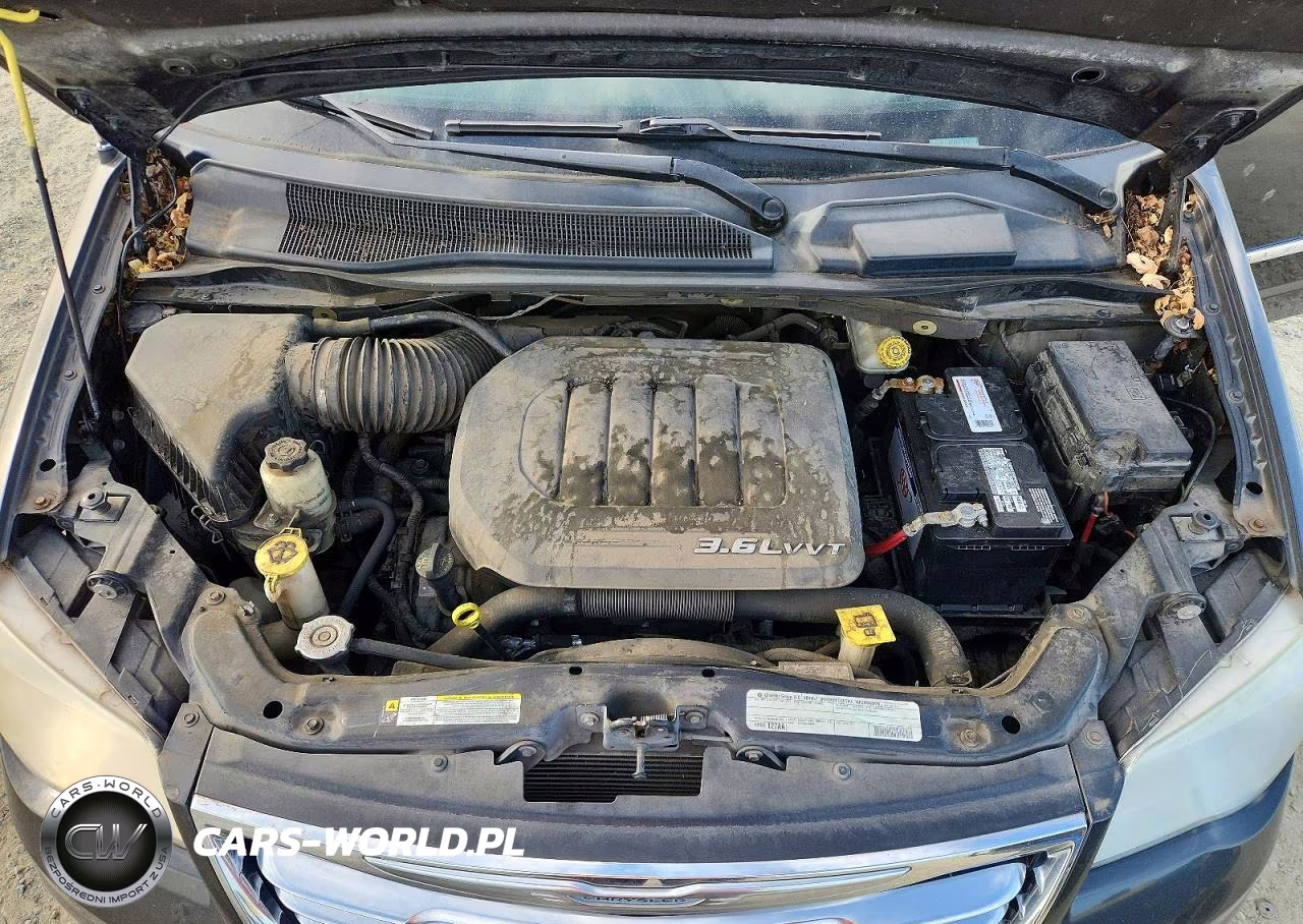 2011 Chrysler Town & Country Touring L VIN:2A4RR8DG8BR796924 - 12