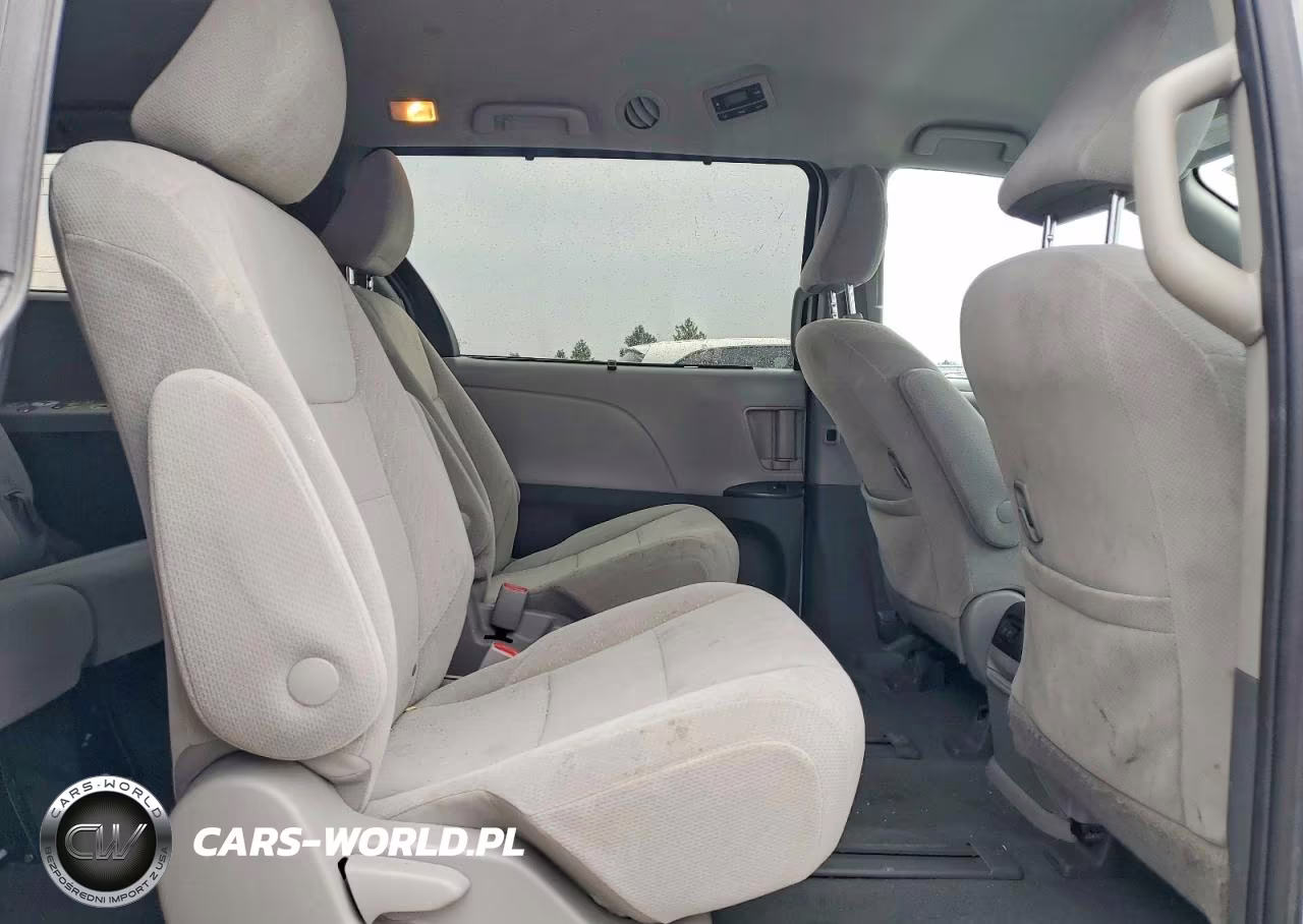 2020 Toyota Sienna Le VIN:5TDJZ3DC4LS248026 - 11