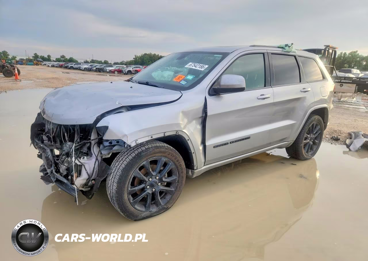 2018 Jeep Grand Cherokee Laredo – zdjęcie 1 z 14