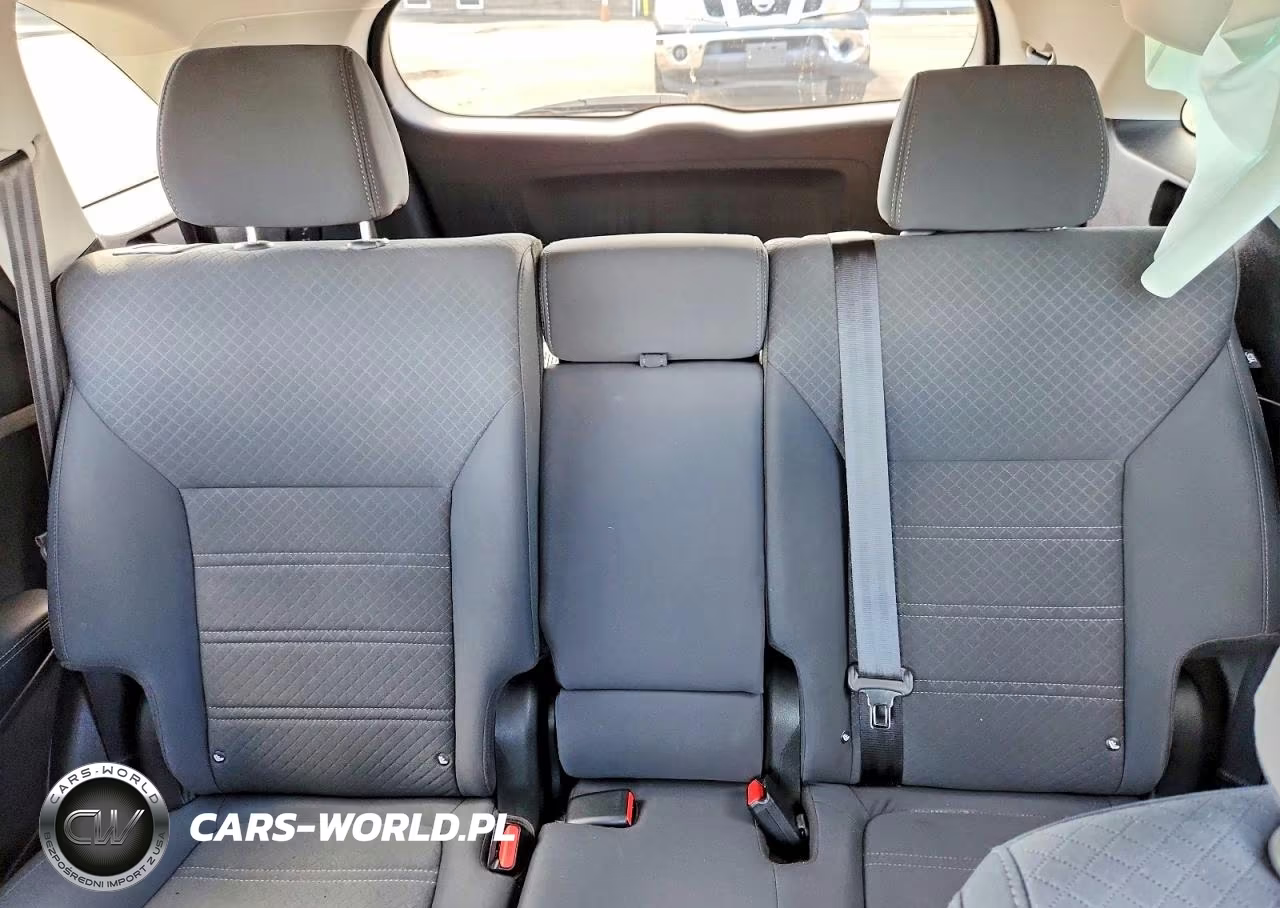2018 Kia Sorento Lx VIN:5XYPGDA35JG407169 - 10