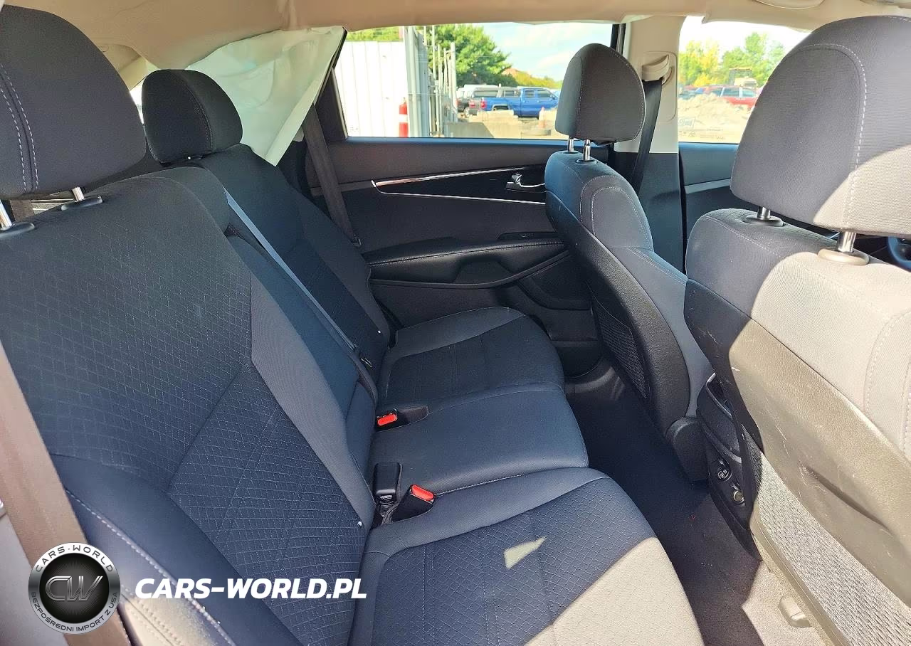 2018 Kia Sorento Lx VIN:5XYPGDA35JG407169 - 11