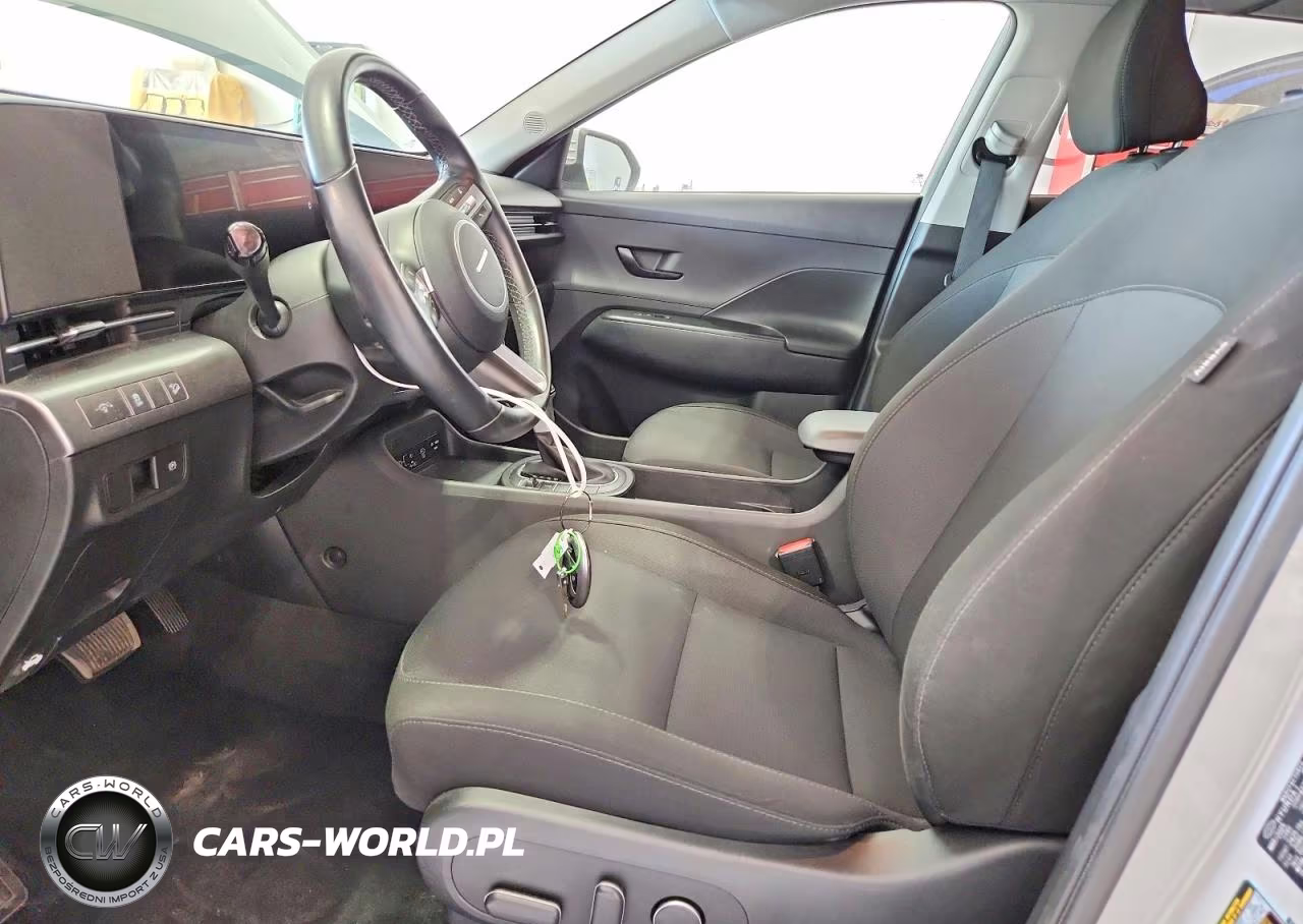 2025 Hyundai Kona Sel VIN:KM8HBCAB5SU300848 - 7