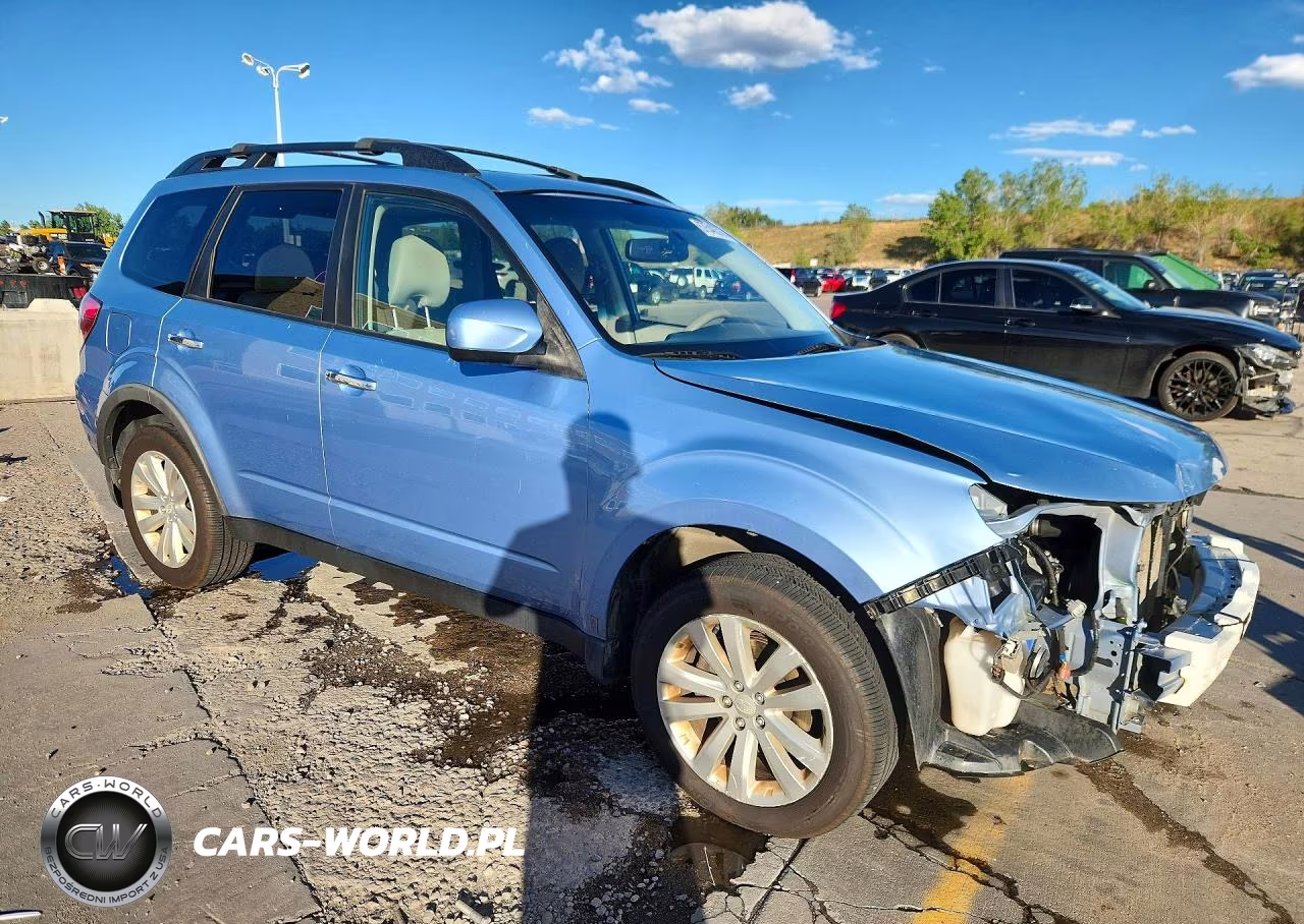 2011 Subaru Forester 2.5X Premium VIN:JF2SHADC4BH704137 - 4