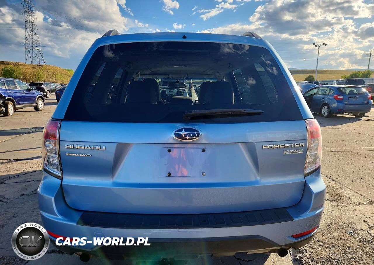 2011 Subaru Forester 2.5X Premium VIN:JF2SHADC4BH704137 - 6