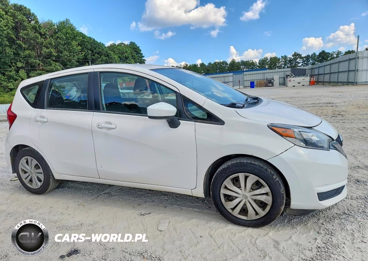 2017 Nissan Versa Note S Plus VIN:3N1CE2CP4HL352101 - 4