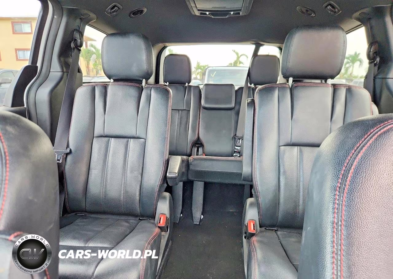 2016 Dodge Grand Caravan R-T VIN:2C4RDGEG0GR250056 - 10
