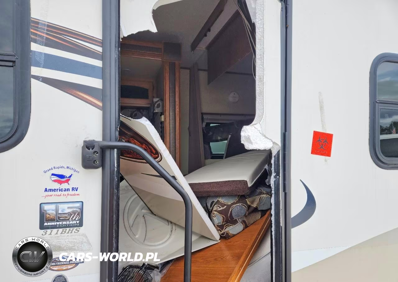 2013 Keystone Sprinter Camper VIN:4YDT31121D1530386 - 5