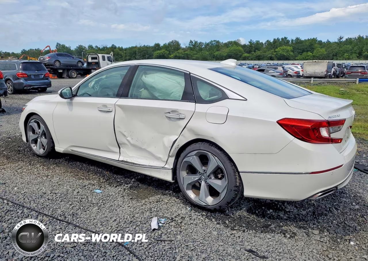2018 Honda Accord Touring VIN:1HGCV1F94JA034322 - 2