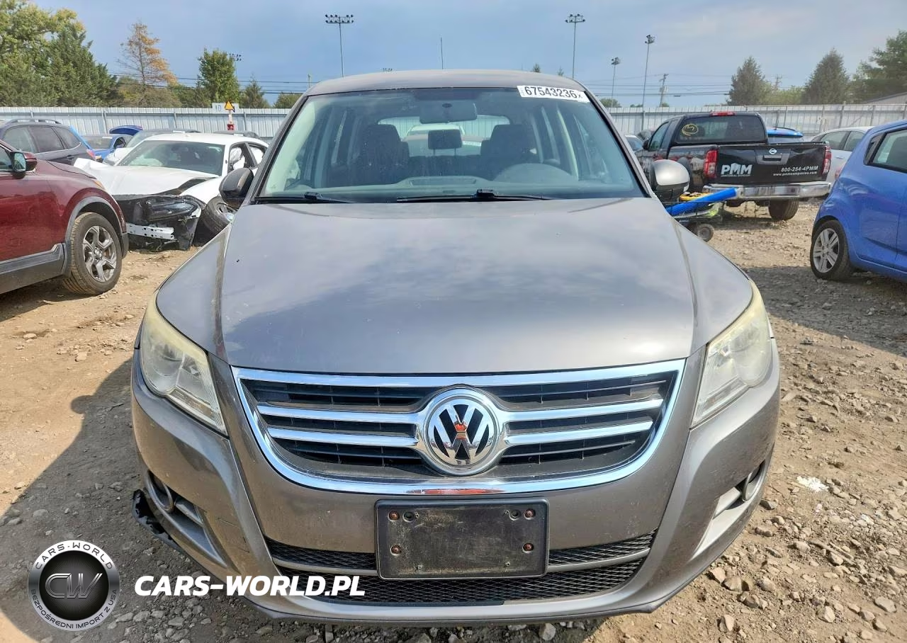 2010 Volkswagen Tiguan S VIN:WVGAV7AX6AW511832 - 5