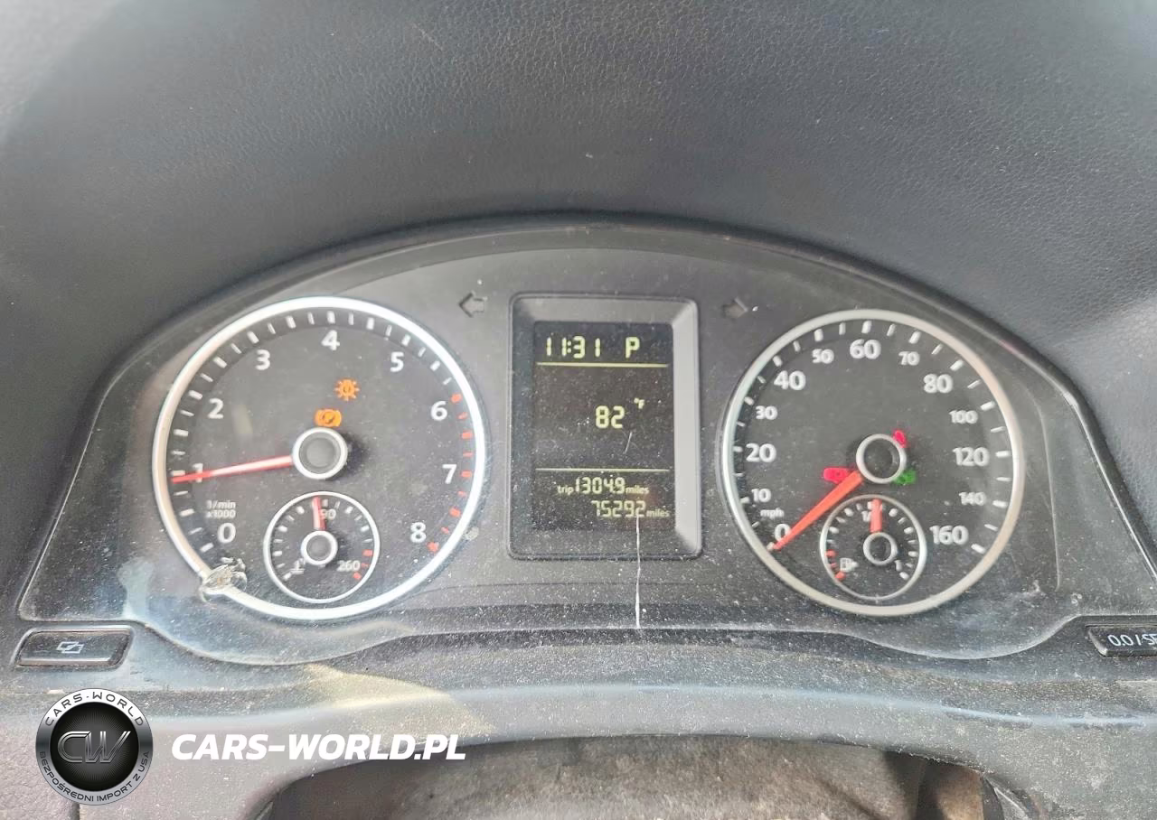 2010 Volkswagen Tiguan S VIN:WVGAV7AX6AW511832 - 9