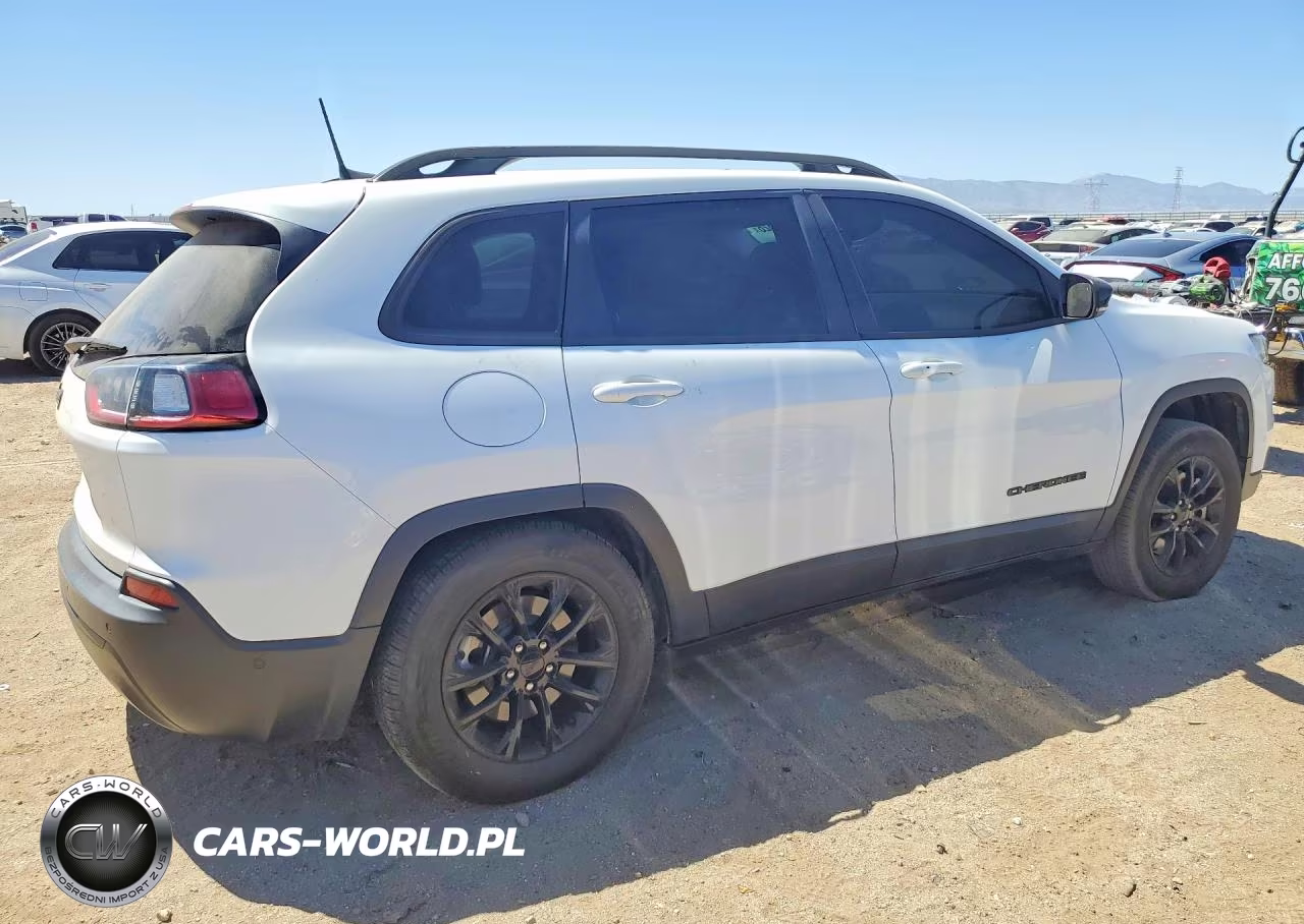 2023 Jeep Cherokee Altitude Lux VIN:1C4PJMMB5PD115436 - 3