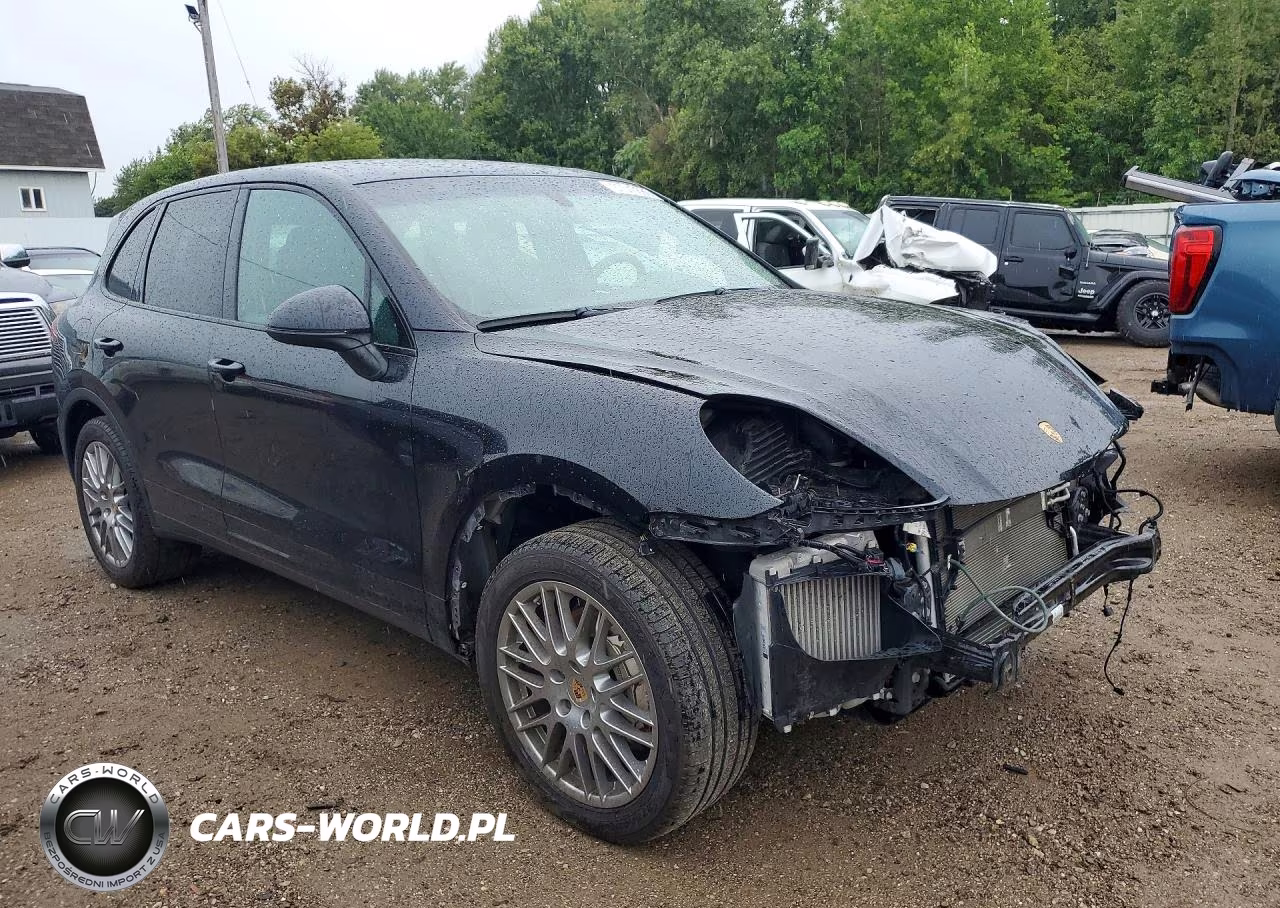 2018 Porsche Cayenne S VIN:WP1AB2A29JLA60447 - 4