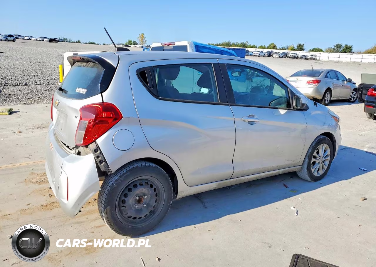 2021 Chevrolet Spark 1Lt (Lt) VIN:KL8CD6SA7MC718345 - 3