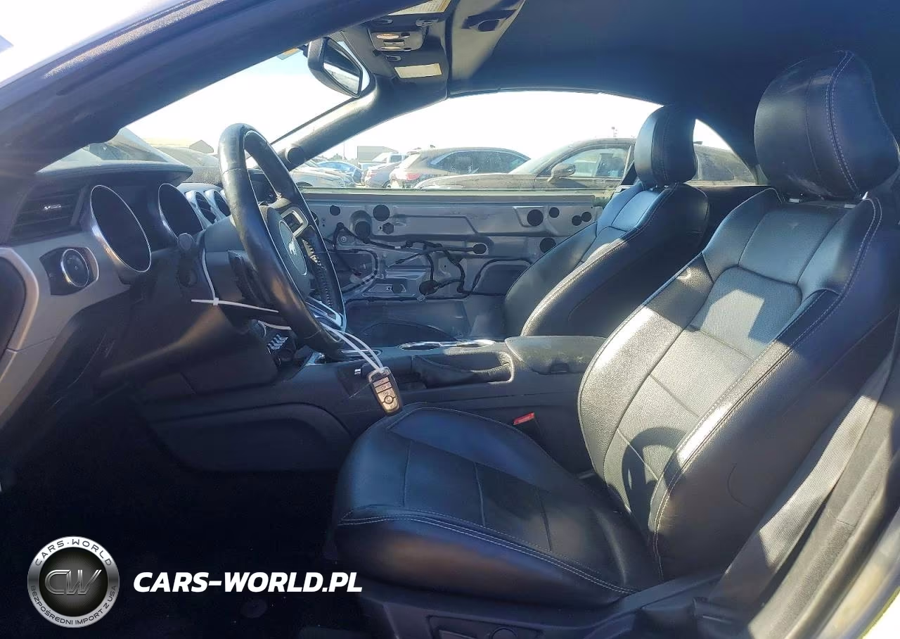 2020 Ford Mustang VIN:1FATP8UH1L5125786 - 7