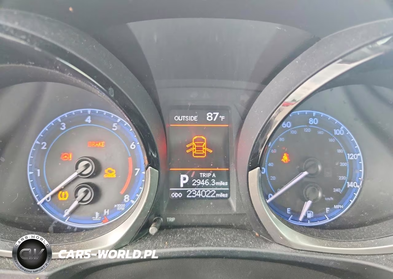2014 Toyota Corolla S Plus VIN:2T1BURHE3EC070848 - 9