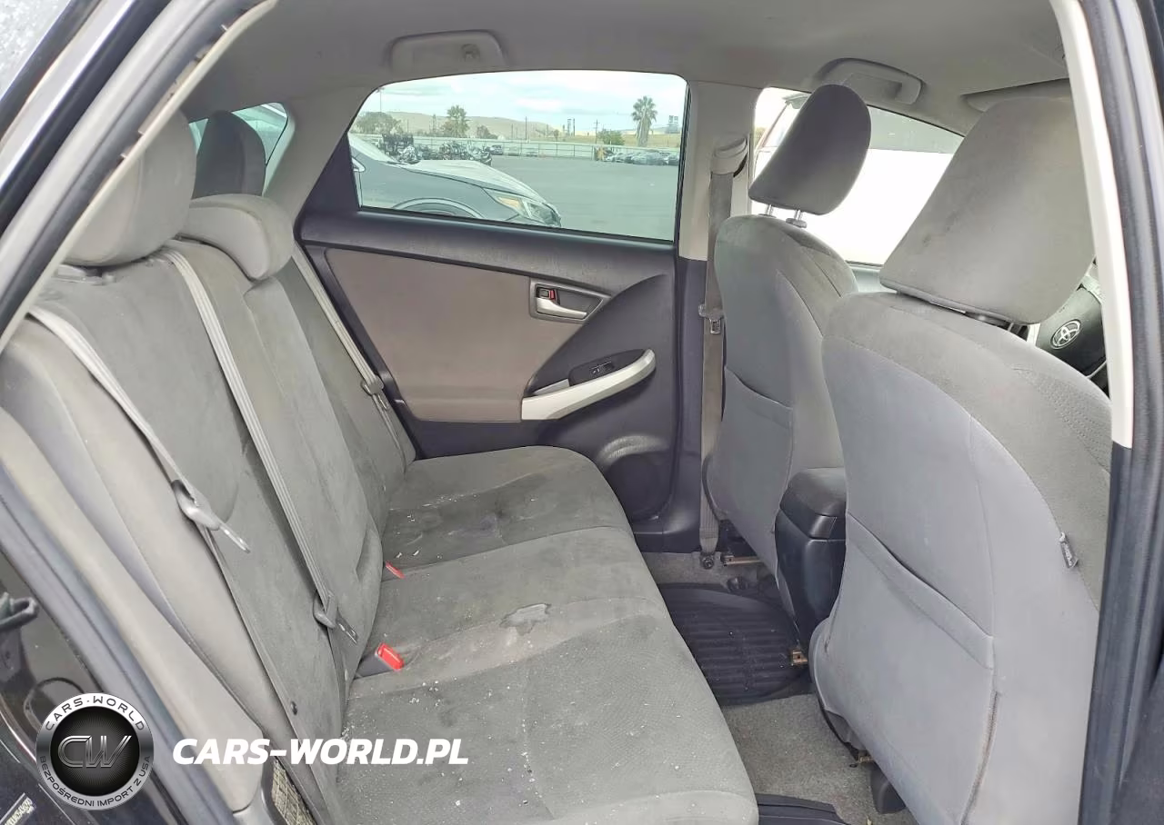 2012 Toyota Prius Three VIN:JTDKN3DUXC5436290 - 10