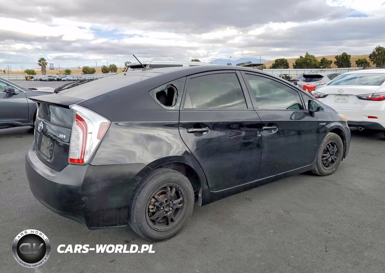 2012 Toyota Prius Three VIN:JTDKN3DUXC5436290 - 3