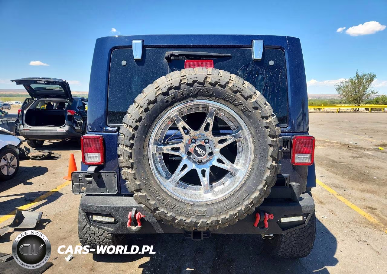 2013 Jeep Wrangler Unlimited Sahara VIN:1C4HJWEG6DL579721 - 6