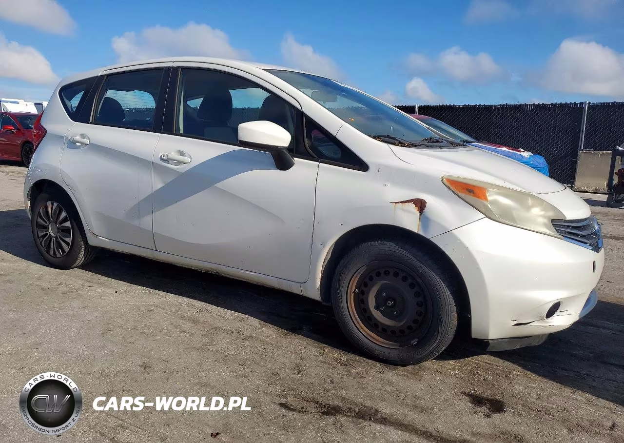 2015 Nissan Versa Note S Plus VIN:3N1CE2CP4FL362706 - 4