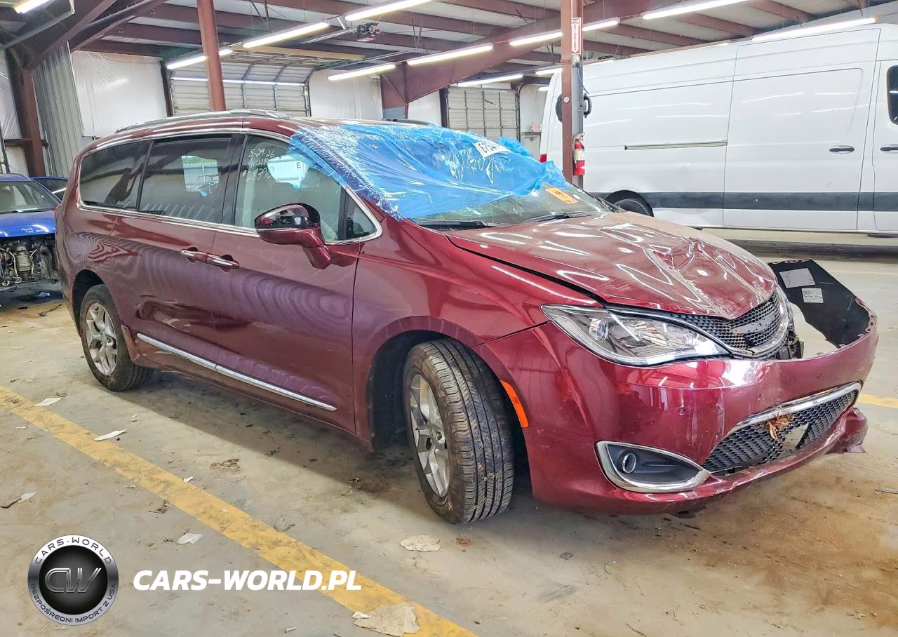 2017 Chrysler Pacifica Limited VIN:2C4RC1GG7HR798229 - 4