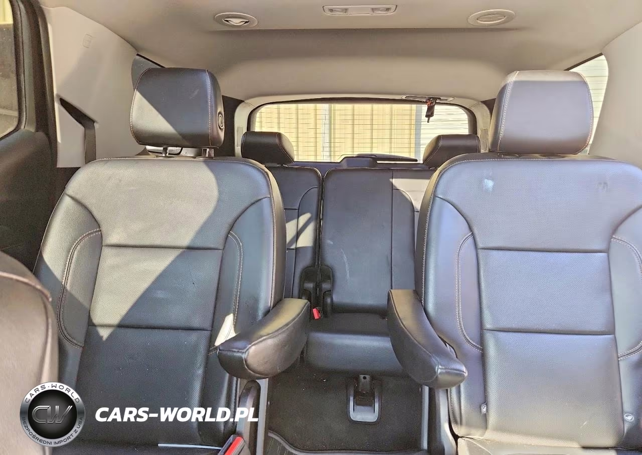 2018 Chevrolet Traverse Premier VIN:1GNEVJKW4JJ201353 - 10