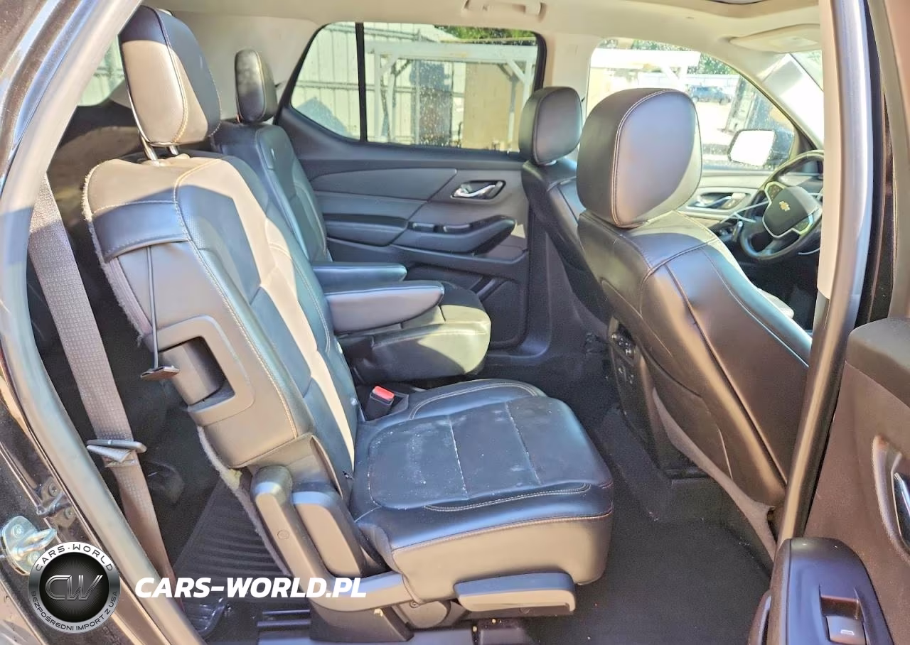 2018 Chevrolet Traverse Premier VIN:1GNEVJKW4JJ201353 - 11