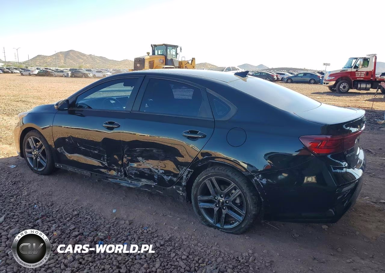 2021 Kia Forte Gt Line VIN:3KPF34AD6ME276903 - 2