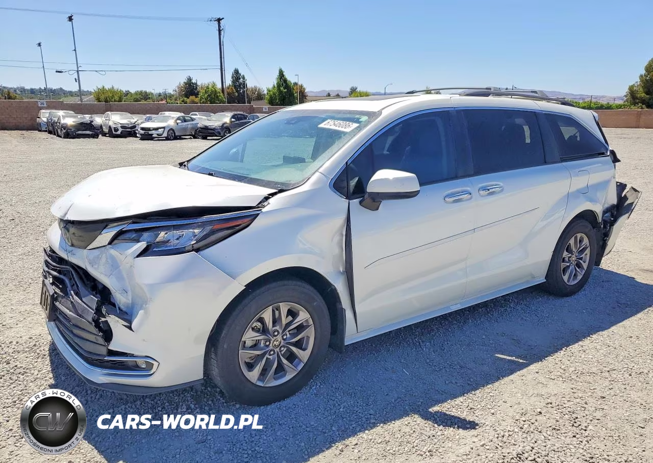 2022 Toyota Sienna Xle – zdjęcie 1 z 13