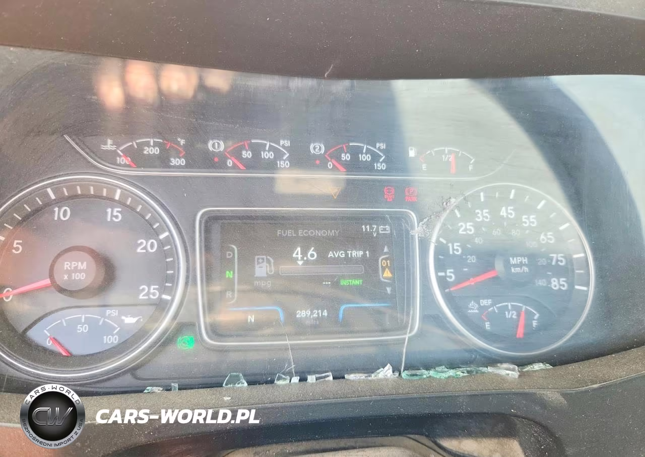 2018 International Lt625 Semi Truck VIN:3HSDZTZR1JN213730 - 9