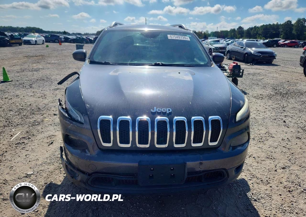 2015 Jeep Cherokee Latitude VIN:1C4PJMCSXFW521877 - 5